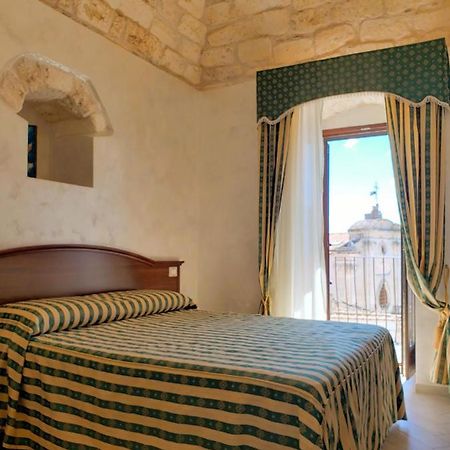 Rooms Dimora Arco - Affitti Brevi Italia Monte Sant'Angelo Ngoại thất bức ảnh