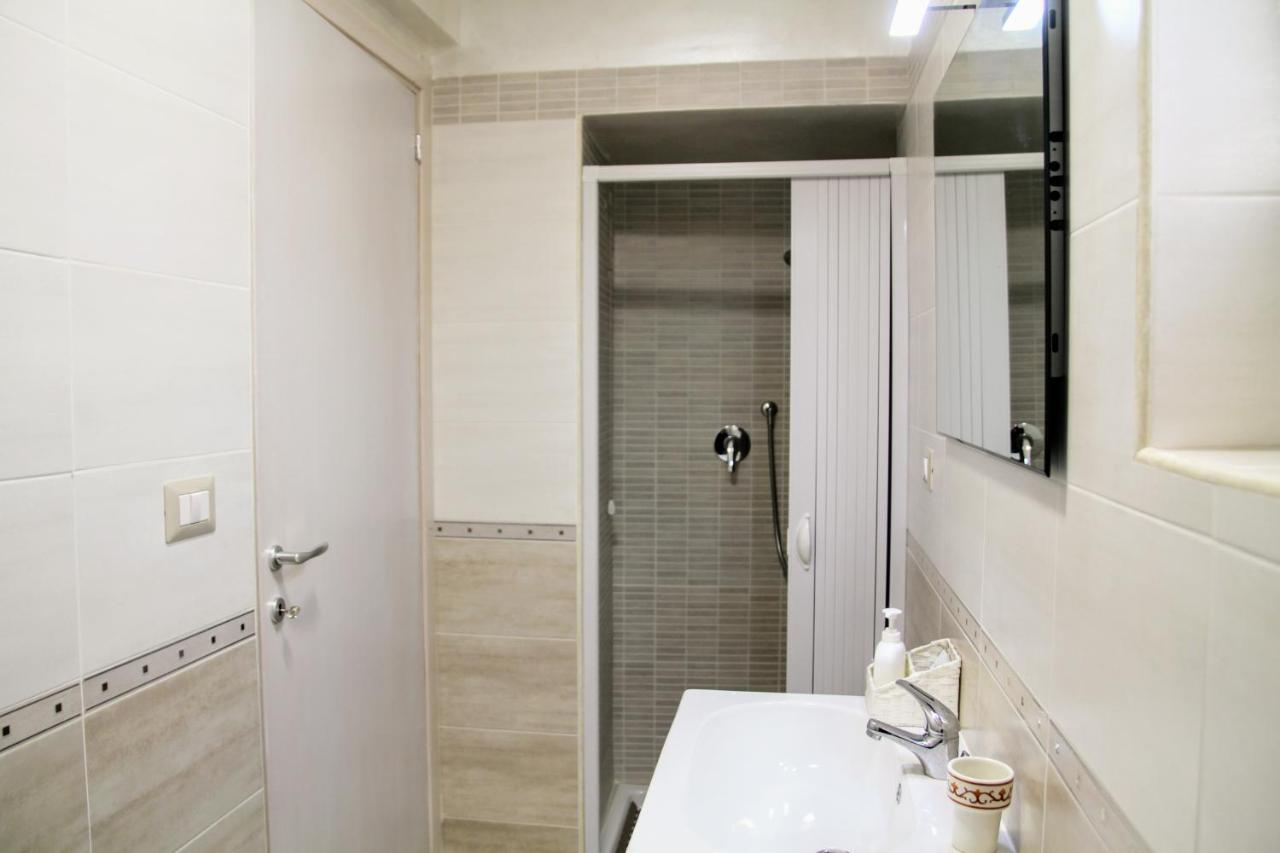 Rooms Dimora Arco - Affitti Brevi Italia Monte Sant'Angelo Ngoại thất bức ảnh