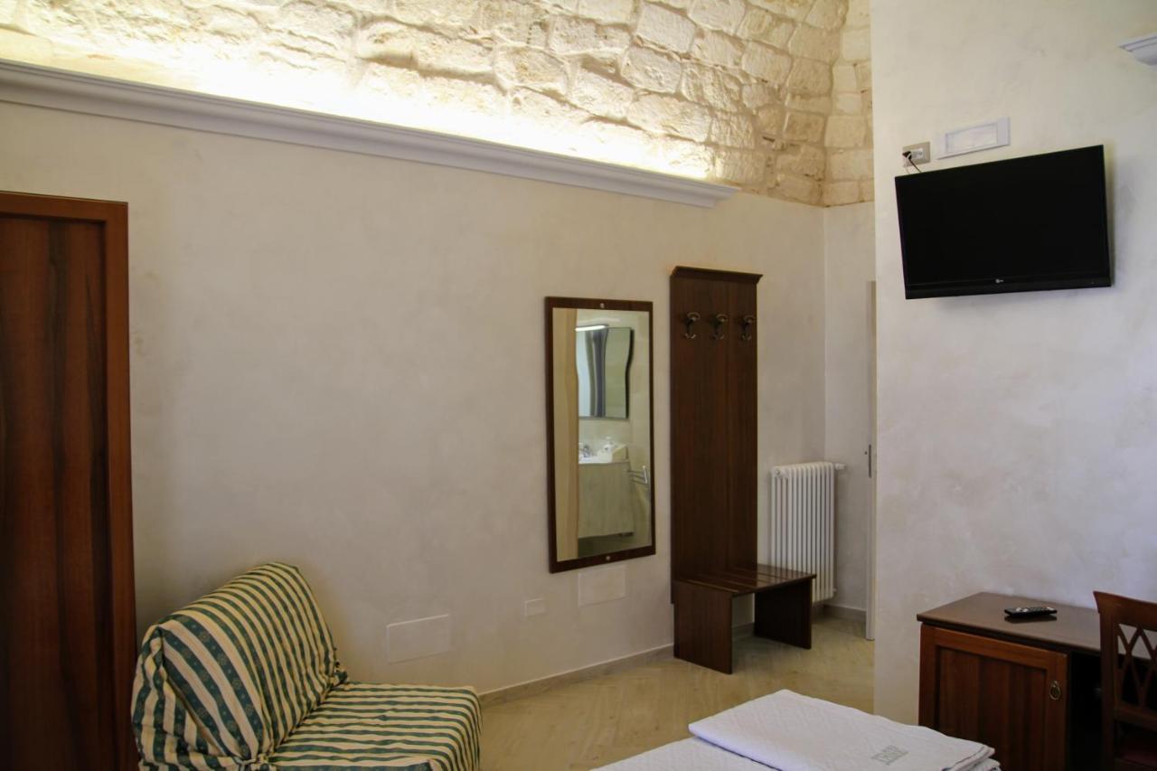 Rooms Dimora Arco - Affitti Brevi Italia Monte Sant'Angelo Ngoại thất bức ảnh
