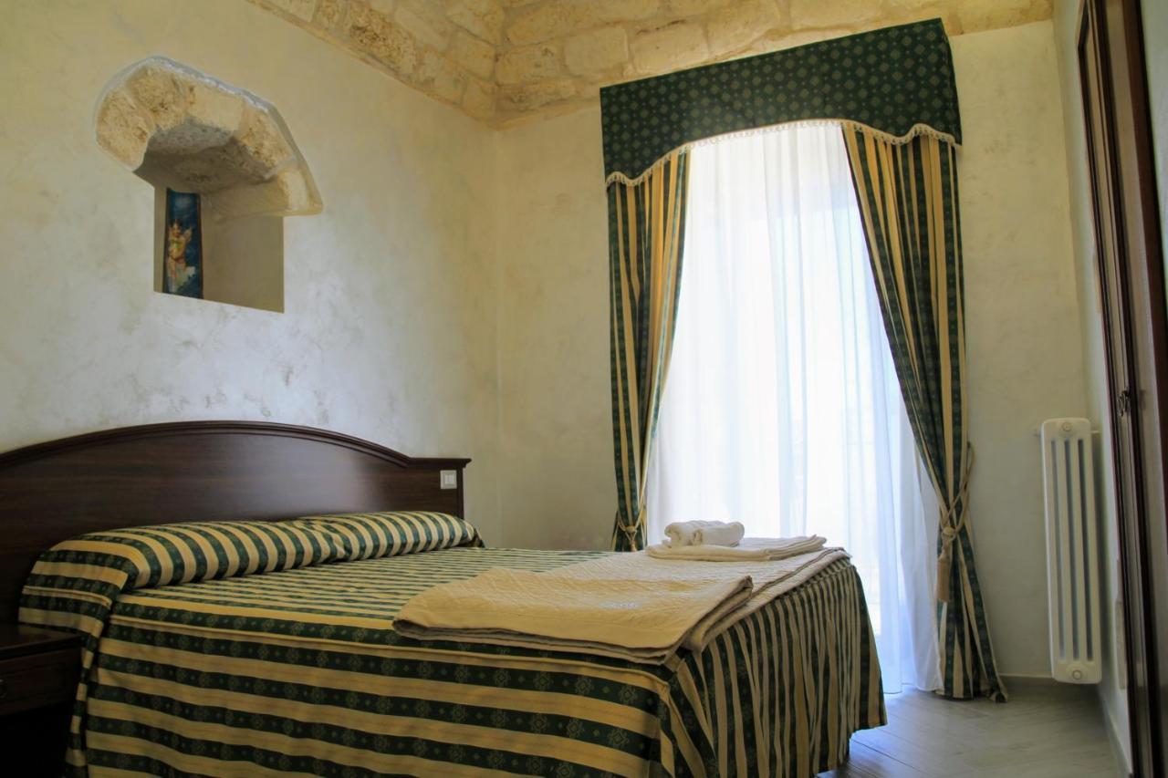 Rooms Dimora Arco - Affitti Brevi Italia Monte Sant'Angelo Ngoại thất bức ảnh