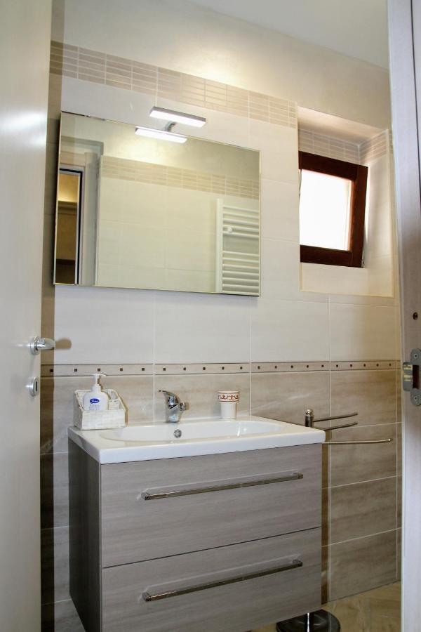 Rooms Dimora Arco - Affitti Brevi Italia Monte Sant'Angelo Ngoại thất bức ảnh