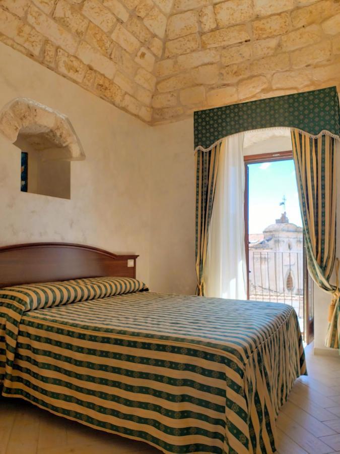 Rooms Dimora Arco - Affitti Brevi Italia Monte Sant'Angelo Ngoại thất bức ảnh